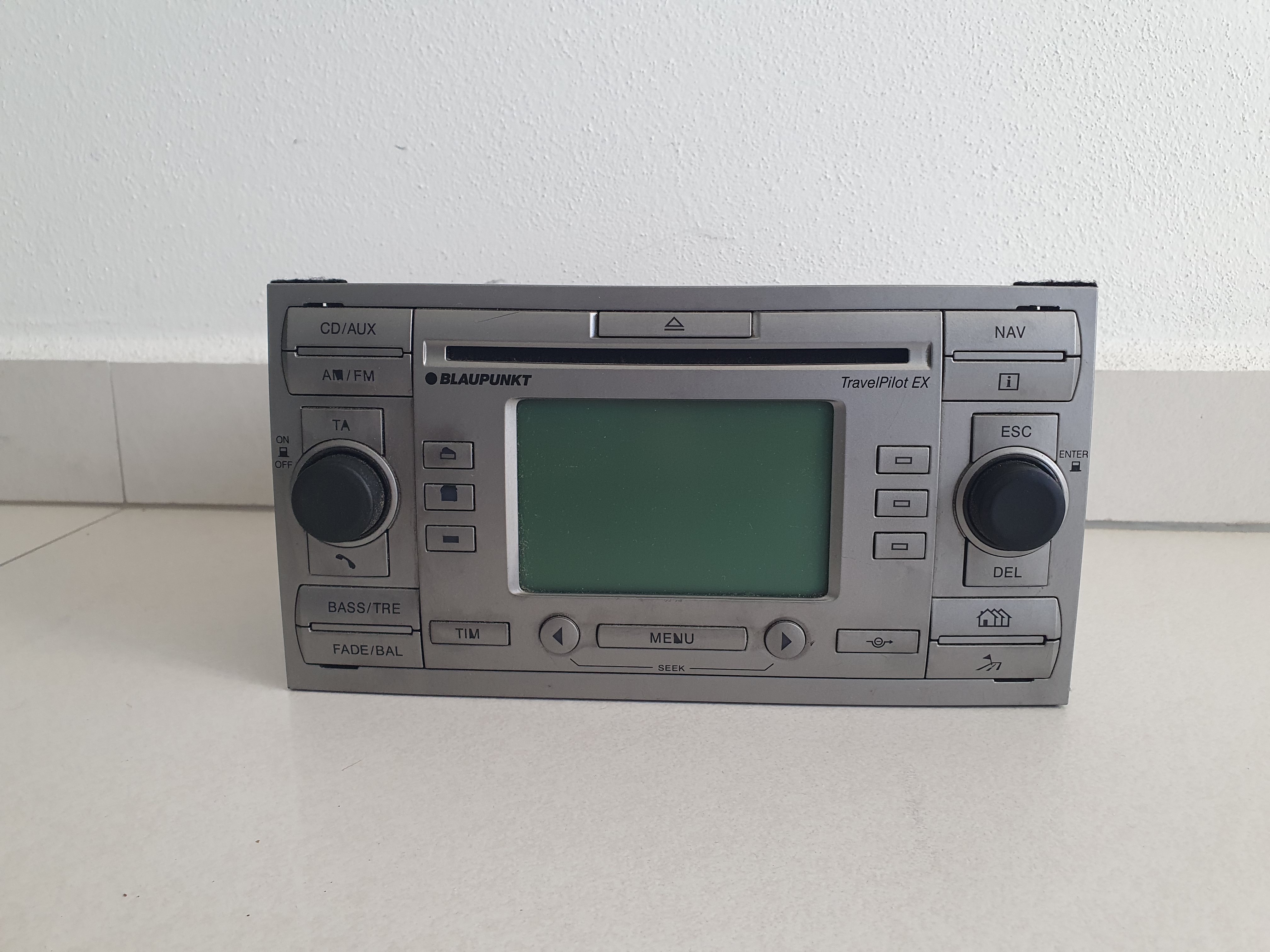 FORD TRAVELPILOT EX MP3 - 7612300526 - 6M2T-18K931-AF navigace - autorádio