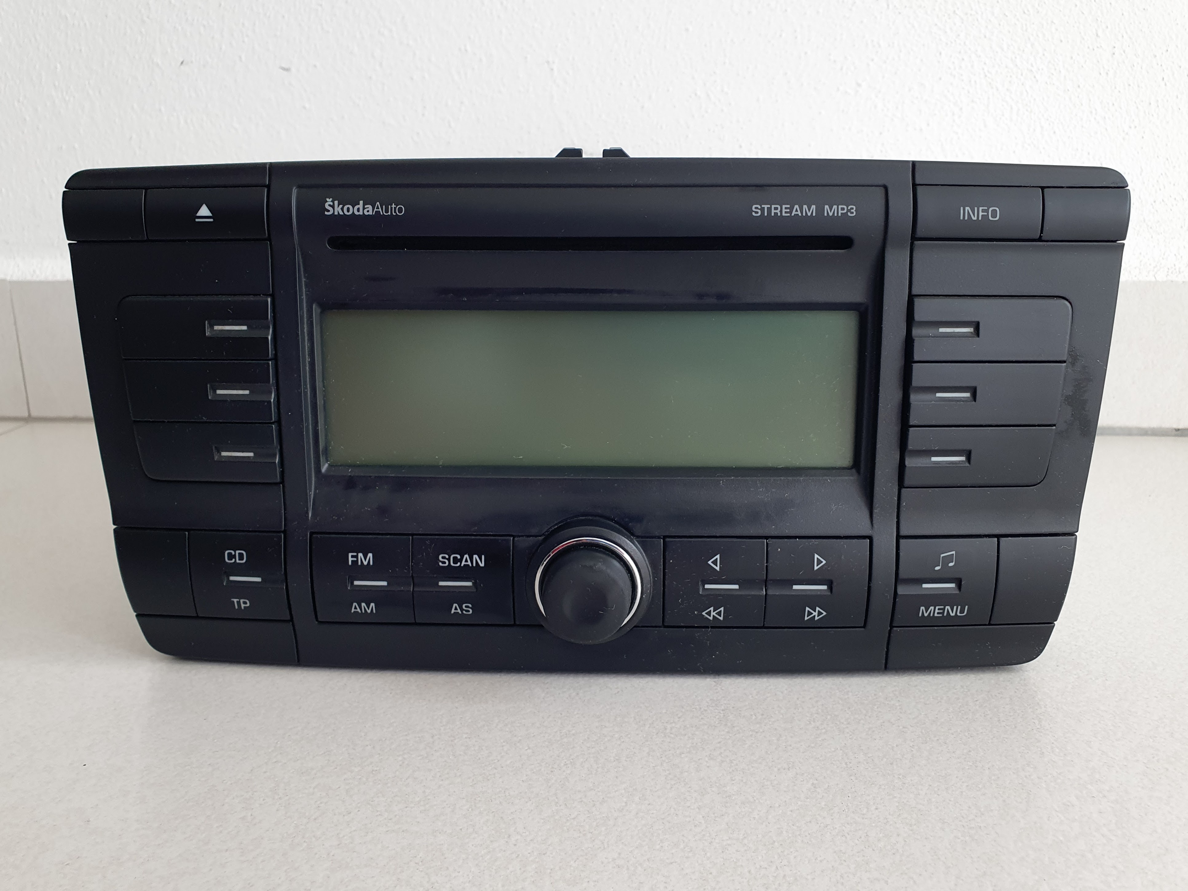 ŠKODA STREAM MP3 CD - ŠKODA OCTAVIA II - 1Z0035161C - autorádio