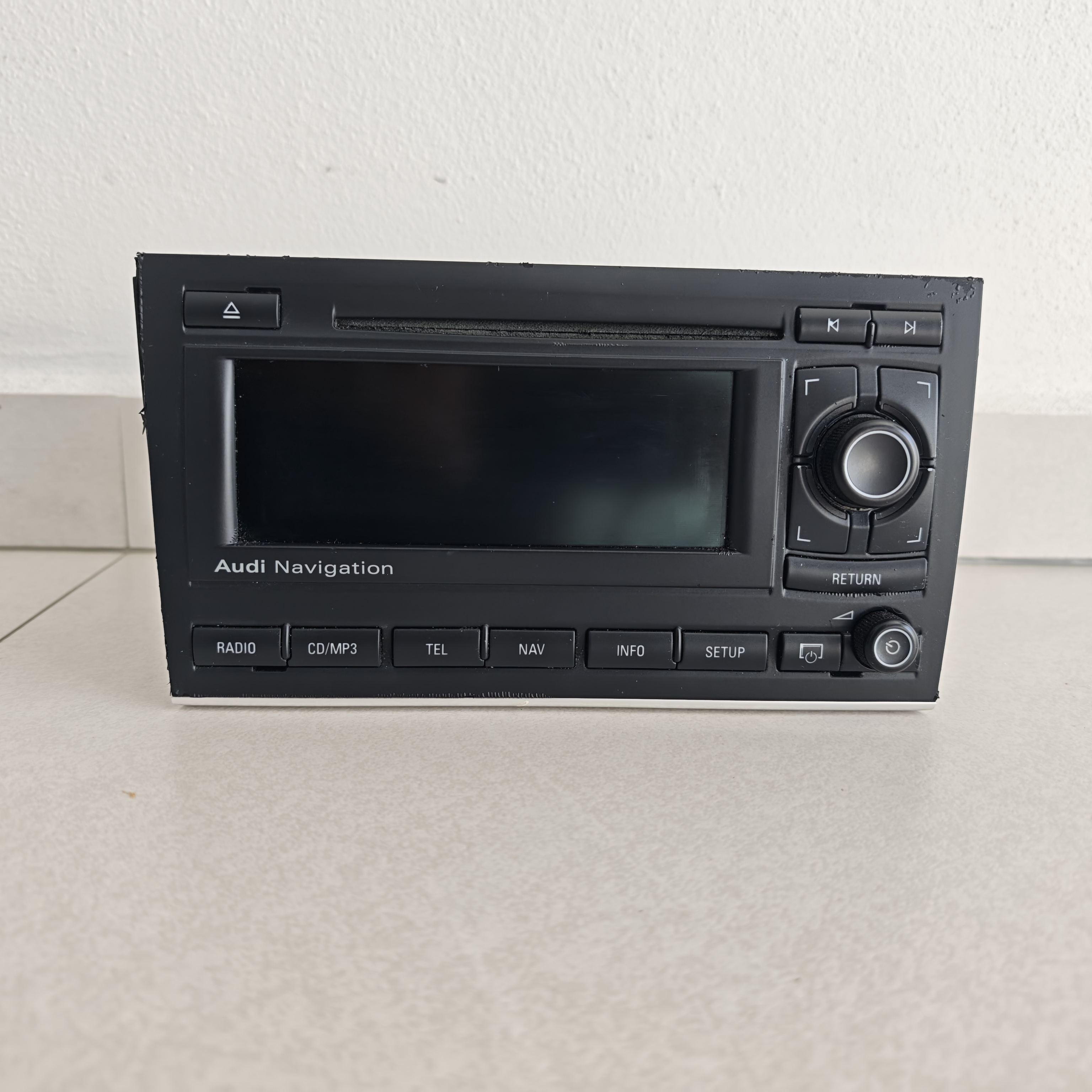 AUDI RNS-E LOW CD MP3 navigace AUDI A4 S4 B7 2004-2008 8E0035192S 7612002092 - autorádio